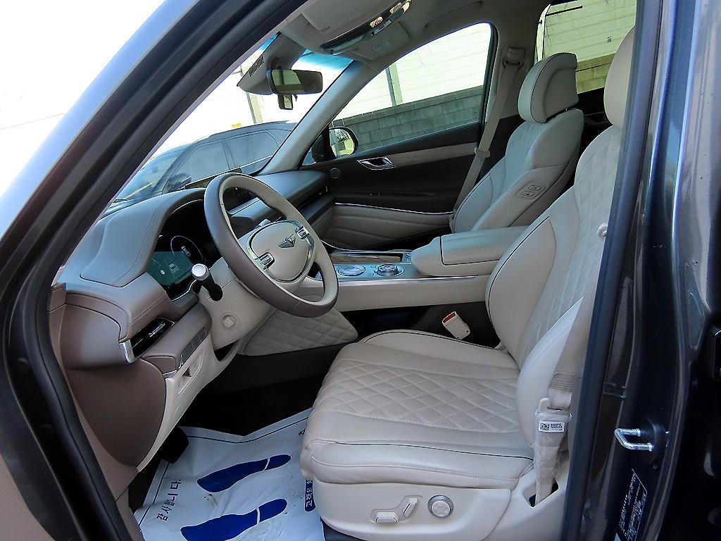 Genesis GV80 - Vista 5