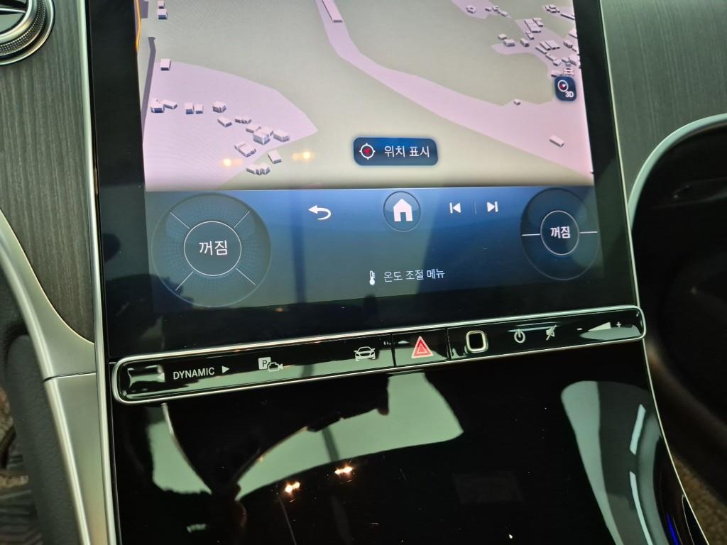 Mercedes Benz GLC Class - Vista 10