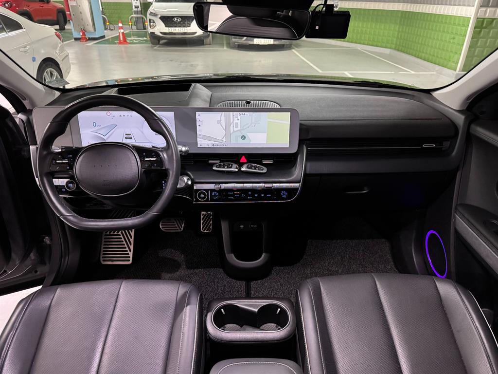 HYUNDAI Ioniq 5 - Vista 7