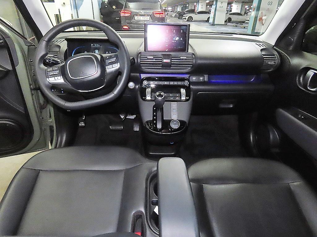 HYUNDAI Casper - Vista 10