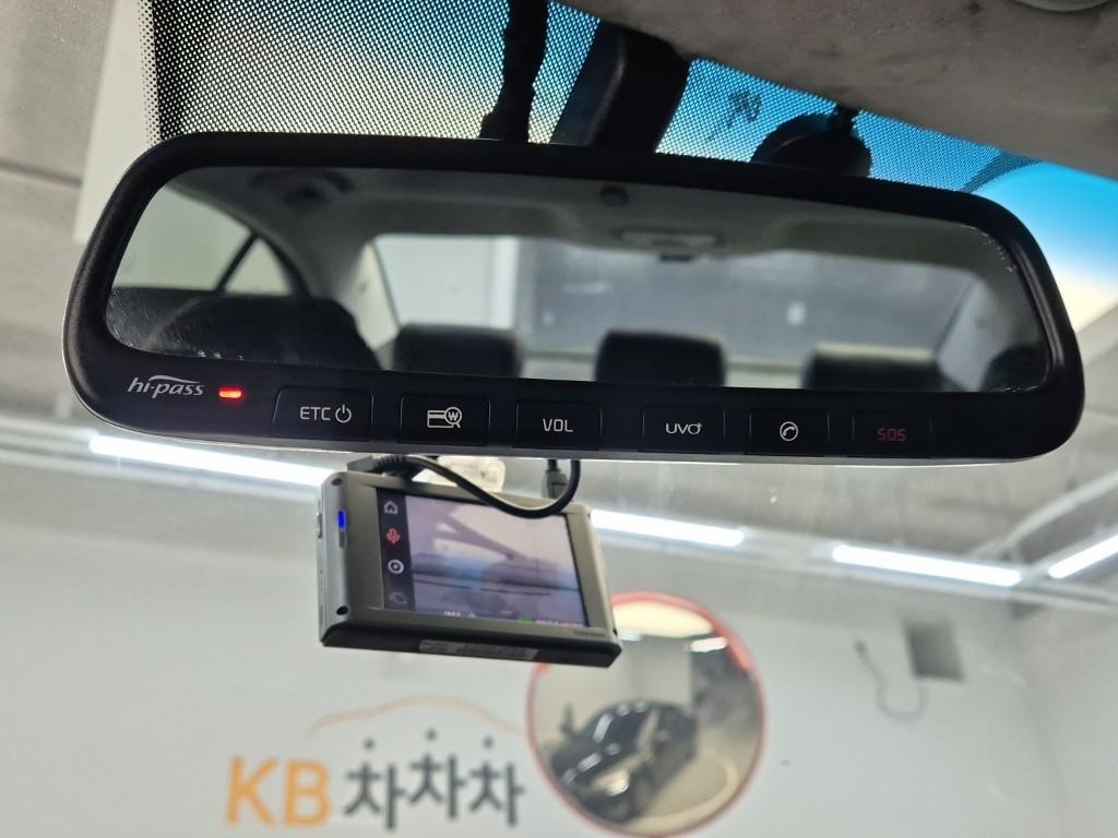 KIA K7 2013 Negro - Importación desde Corea - HF Imports Iquique - Foto 17