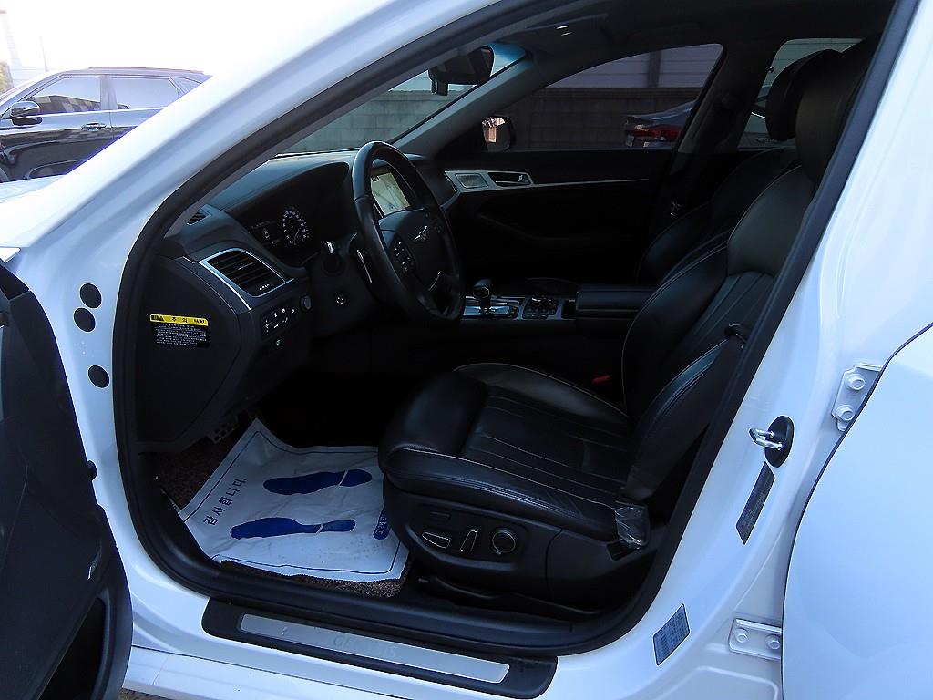 Genesis G80 - Vista 5