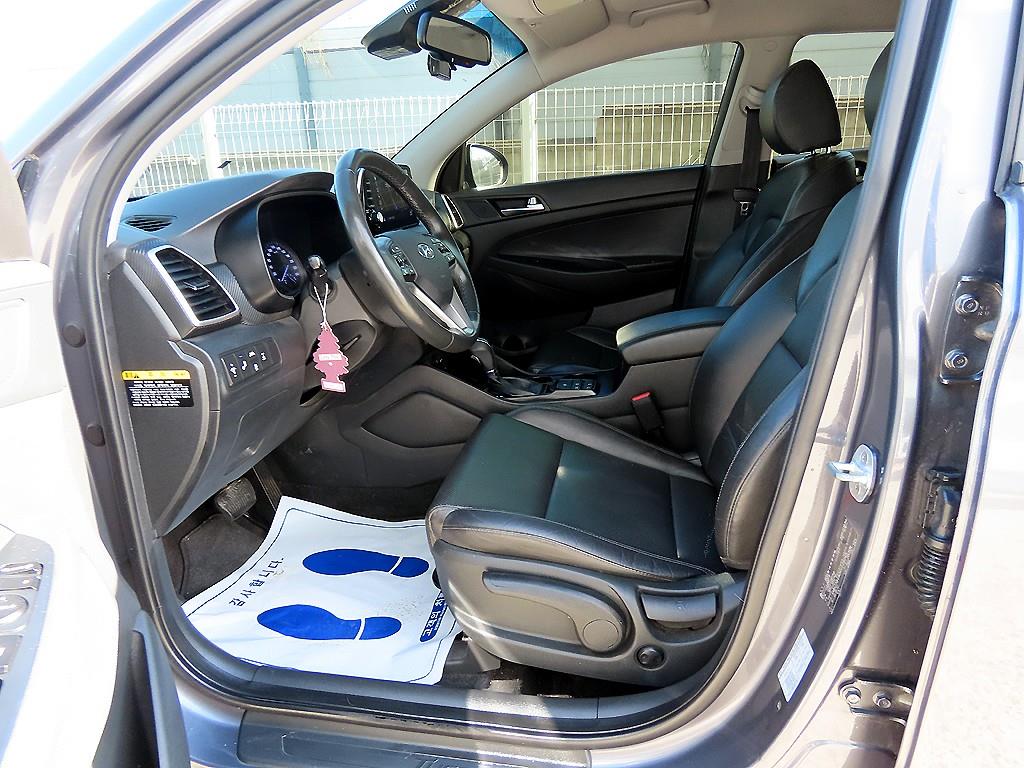 HYUNDAI Tucson - Vista 5