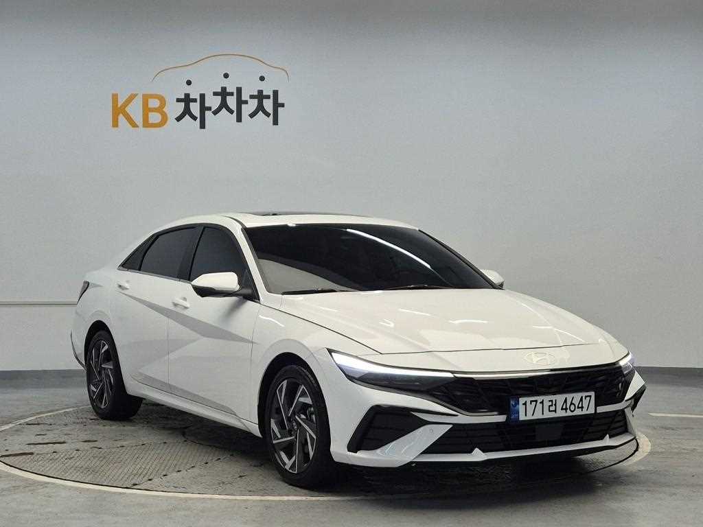 HYUNDAI Avante - Vista 4