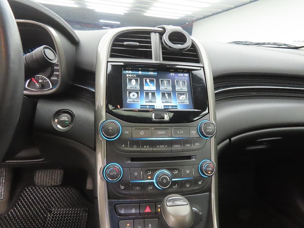 Chevrolet Malibu - Vista 10