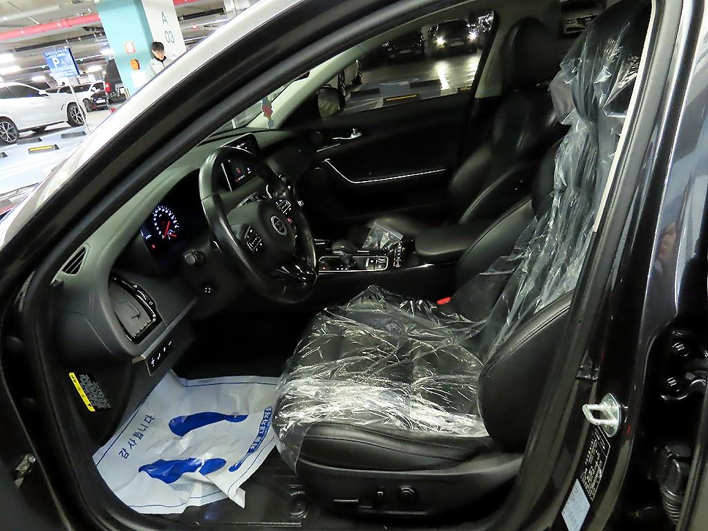 KIA Stinger - Vista 6