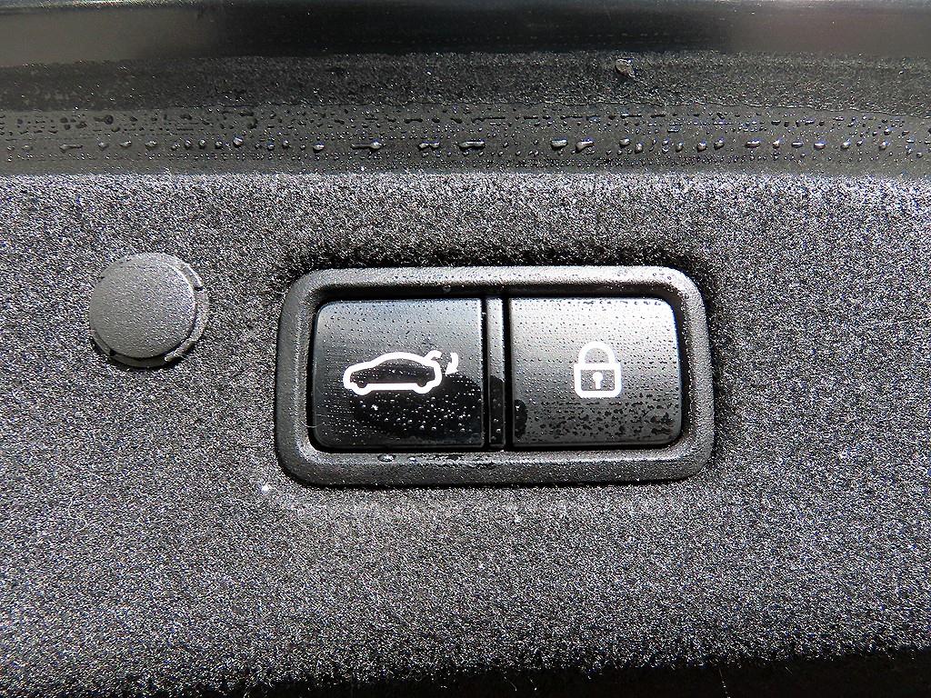 HYUNDAI Grandeur 2020 Negro - Importación desde Corea - HF Imports Iquique - Foto 16