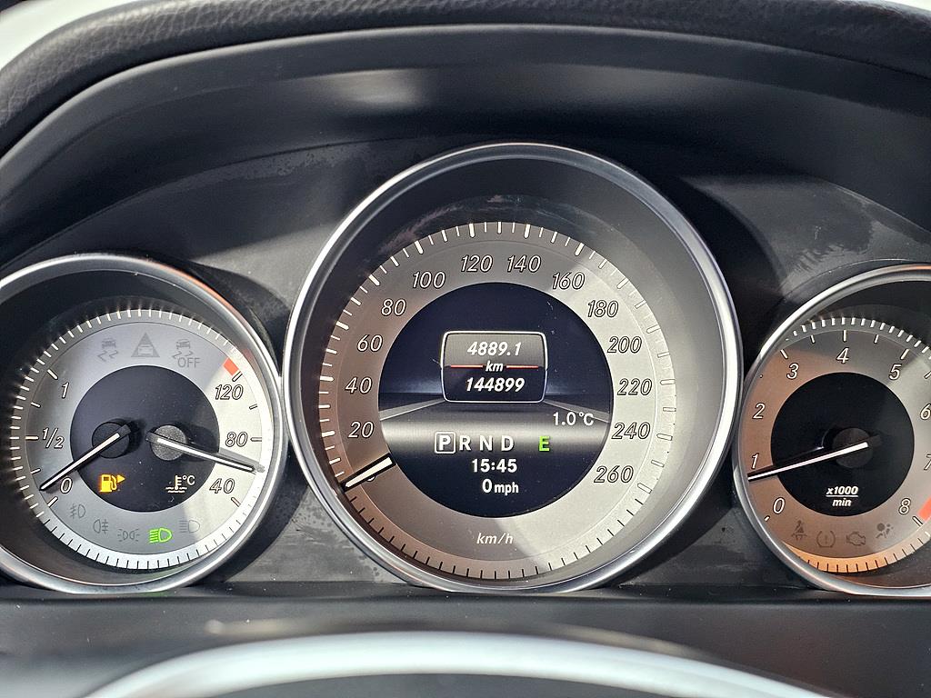 Mercedes Benz C Class - Vista 7