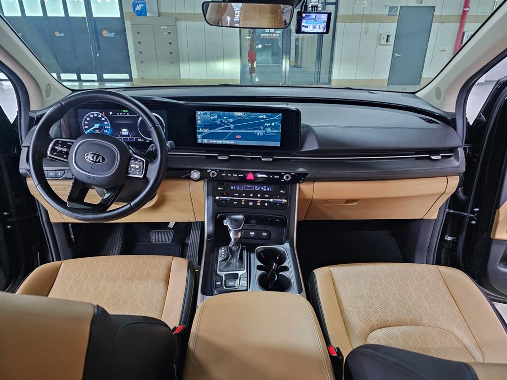 KIA Carnival - Vista 7