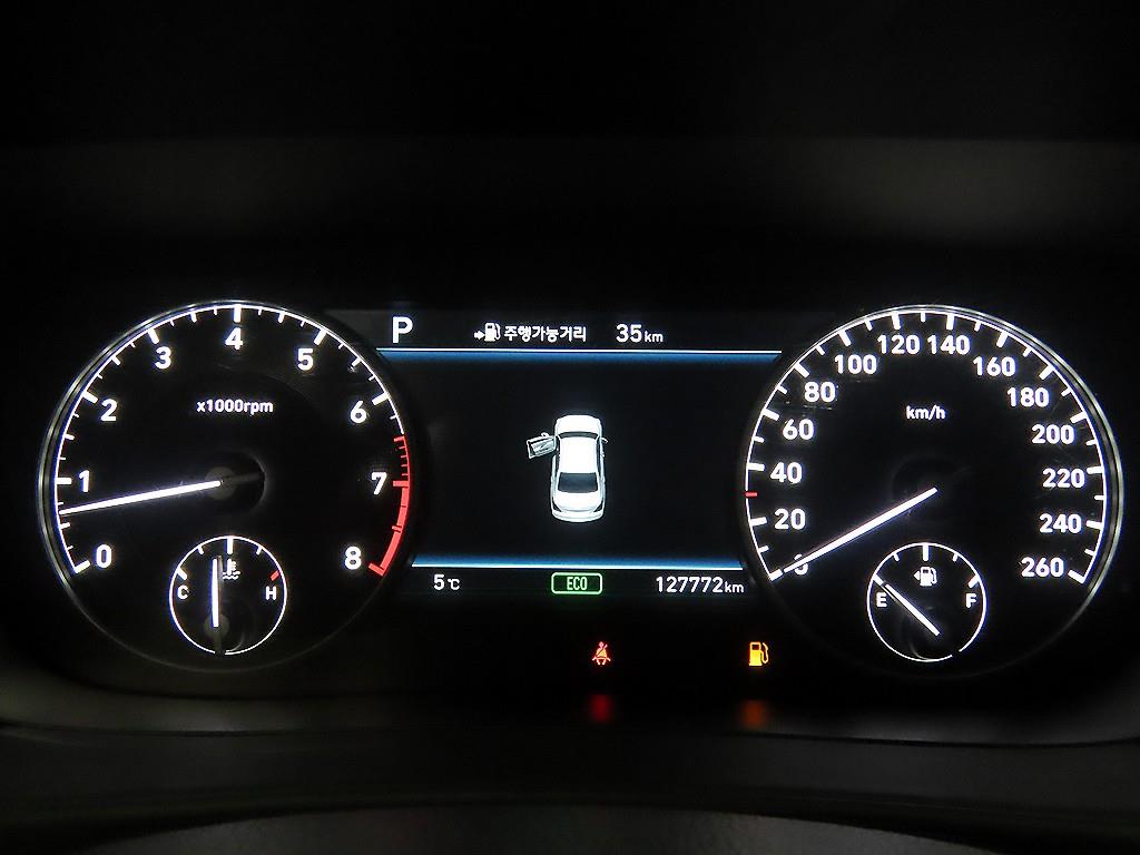 Genesis EQ900 - Vista 9