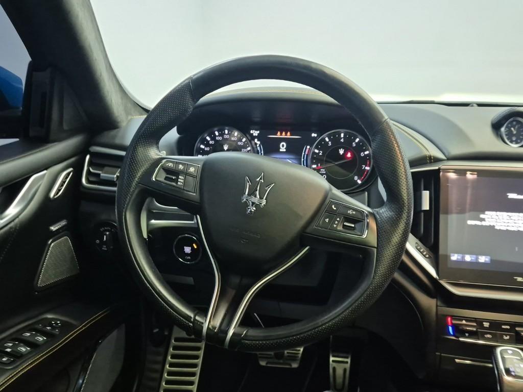 Maserati Ghibli - Vista 9