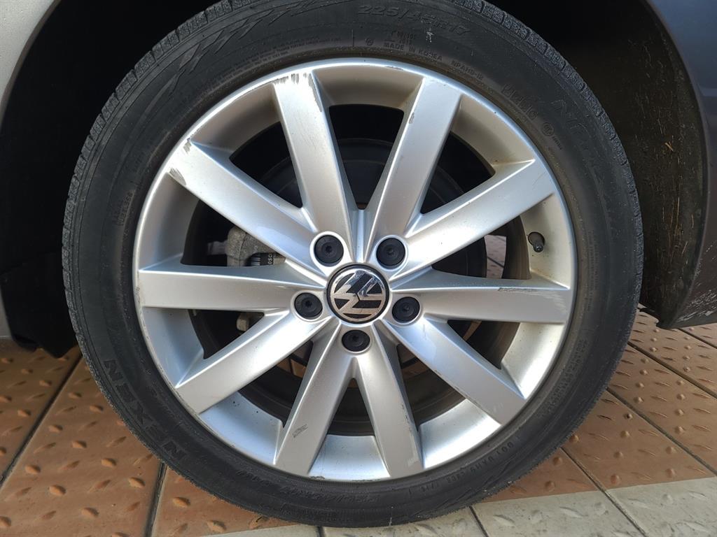 Volkswagen Jetta 2013 Gris - Importación desde Corea - HF Imports Iquique - Foto 20