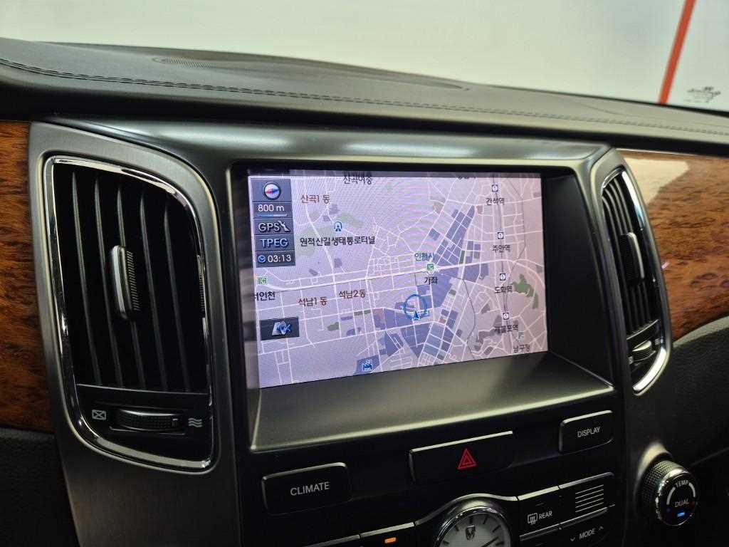 HYUNDAI Equus 2010 Negro - Importación desde Corea - HF Imports Iquique - Foto 13