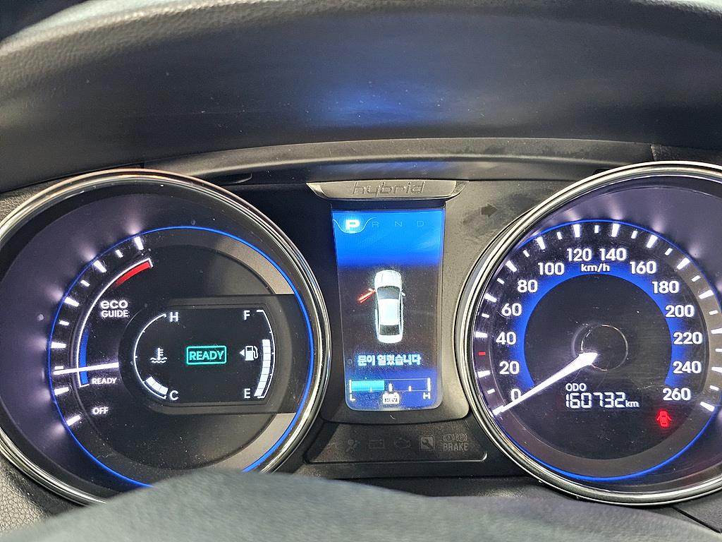 HYUNDAI Sonata - Vista 7