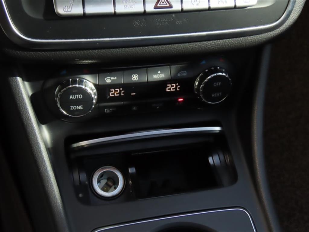 Mercedes Benz CLA Class 2018 Blanco - Importación desde Corea - HF Imports Iquique - Foto 7