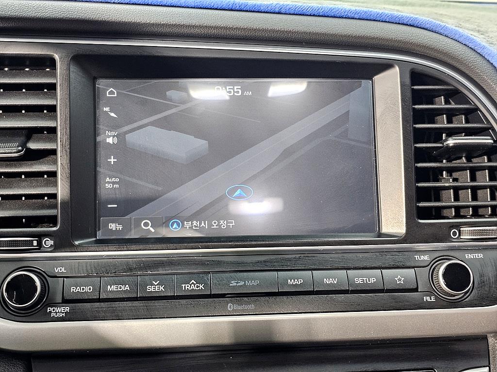 HYUNDAI Avante 2018 Blanco - Importación desde Corea - HF Imports Iquique - Foto 13