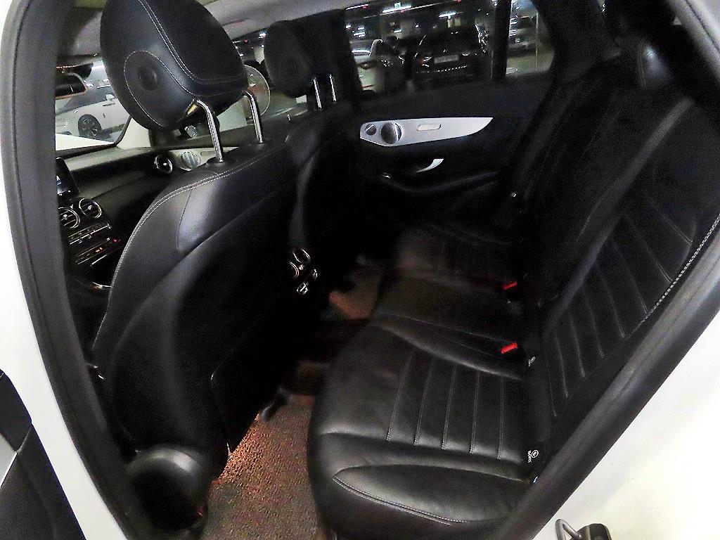 Mercedes Benz GLC Class - Vista 7