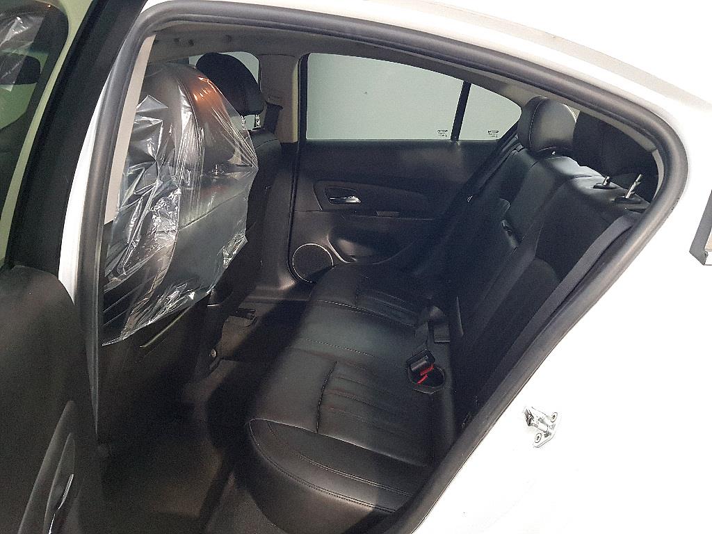 Chevrolet Cruise - Vista 9