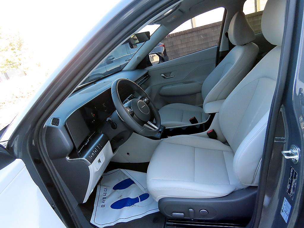 HYUNDAI Kona - Vista 6