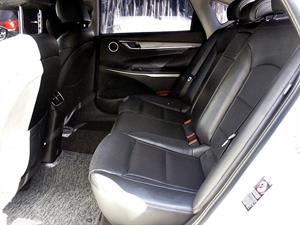 HYUNDAI Grandeur - Vista 12