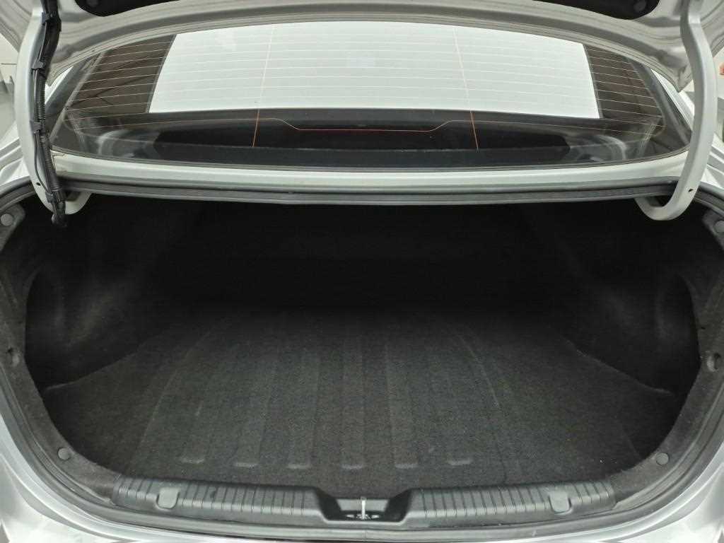 KIA K3 2015 Plateado - Importación desde Corea - HF Imports Iquique - Foto 18