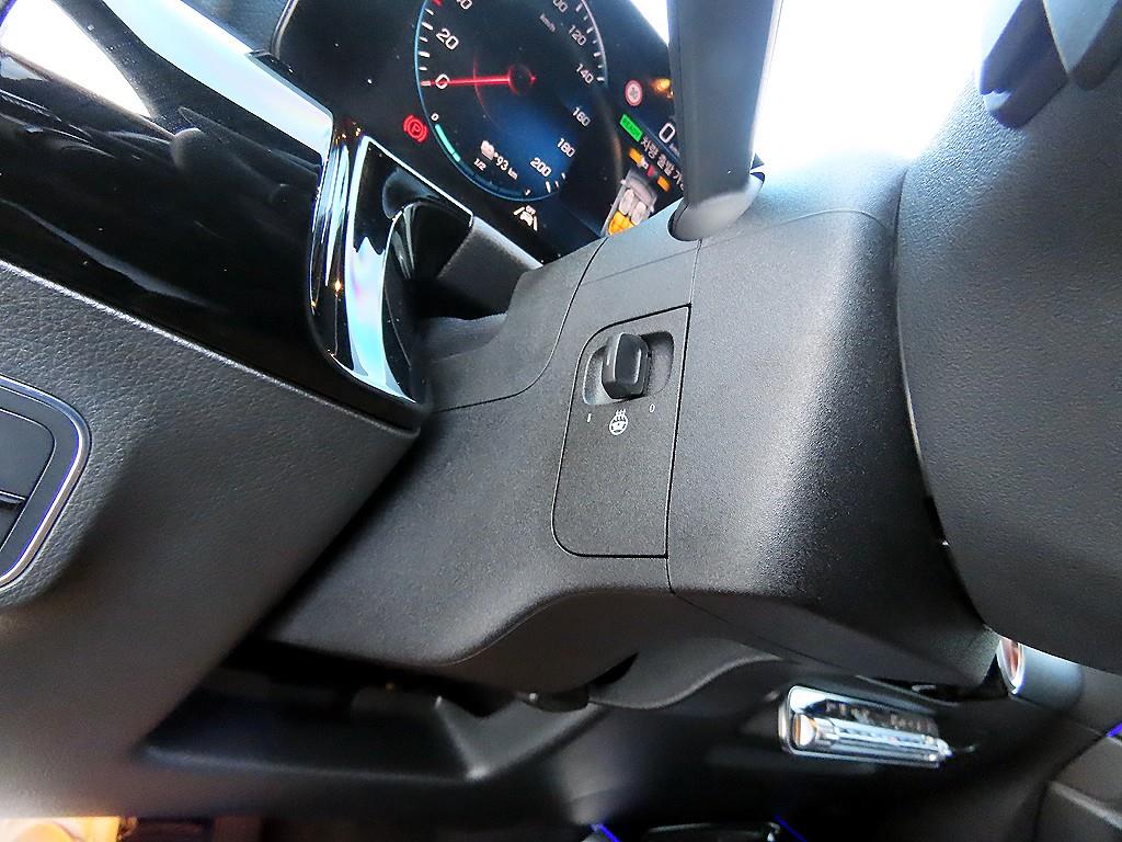 Mercedes Benz EQA - Vista 12