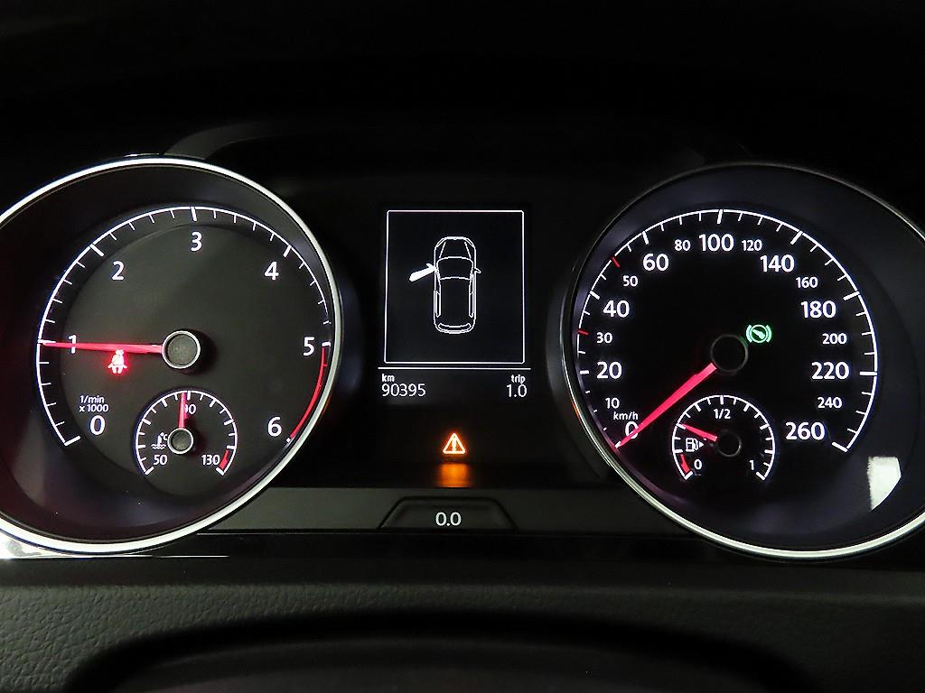 Volkswagen Golf - Vista 9