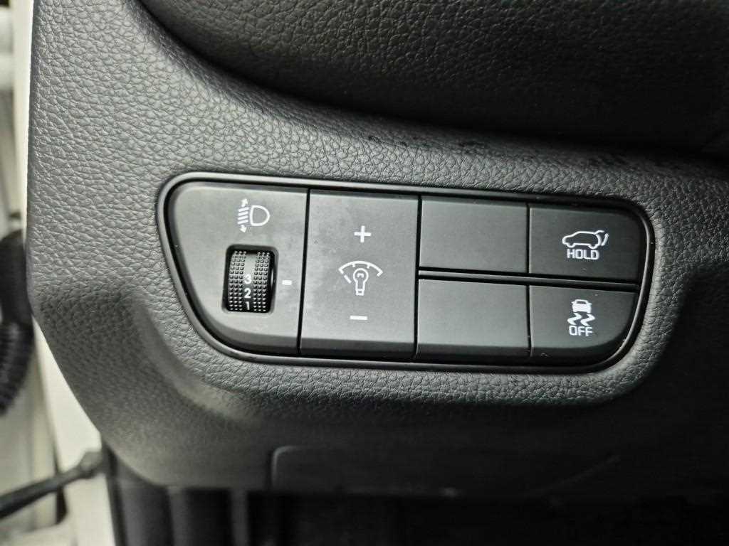 KIA Seltos 2025 Blanco - Importación desde Corea - HF Imports Iquique - Foto 17