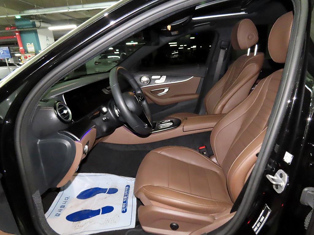 Mercedes Benz E class - Vista 6