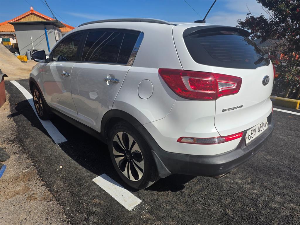 KIA Sportage - Vista 4