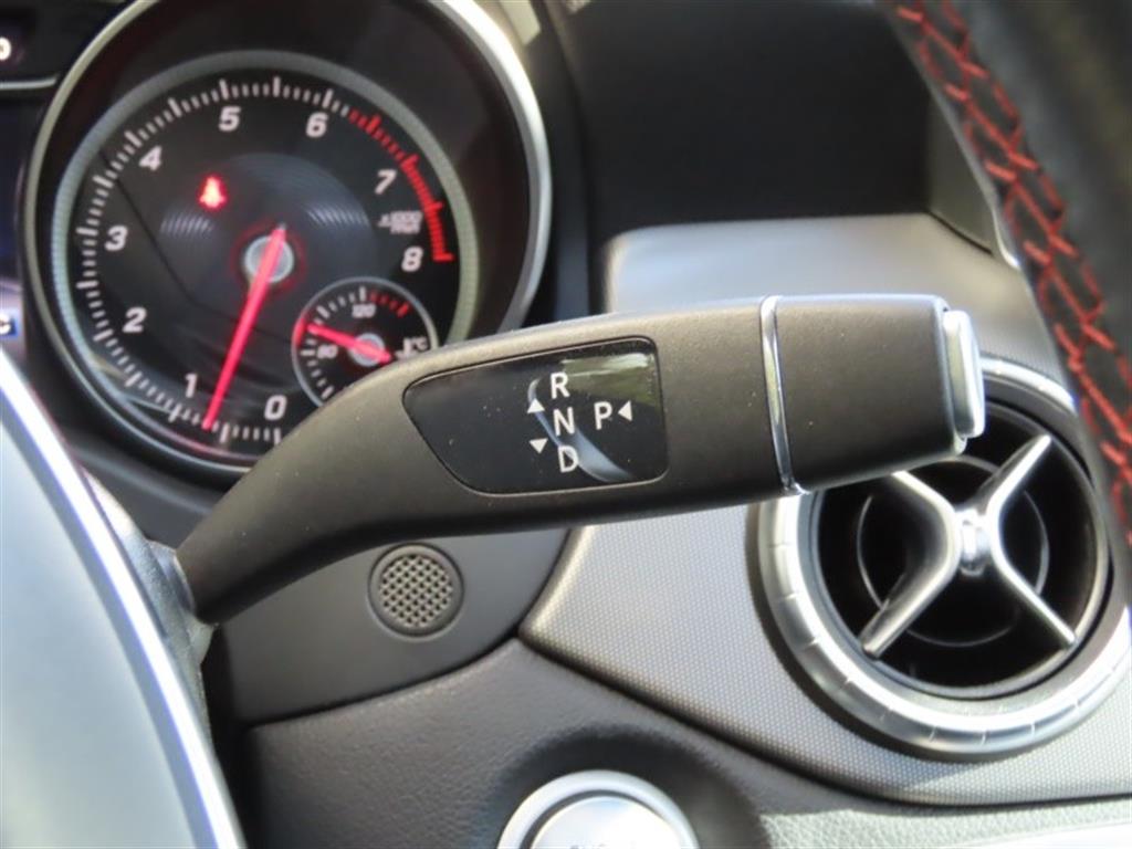 Mercedes Benz CLA Class - Vista 11