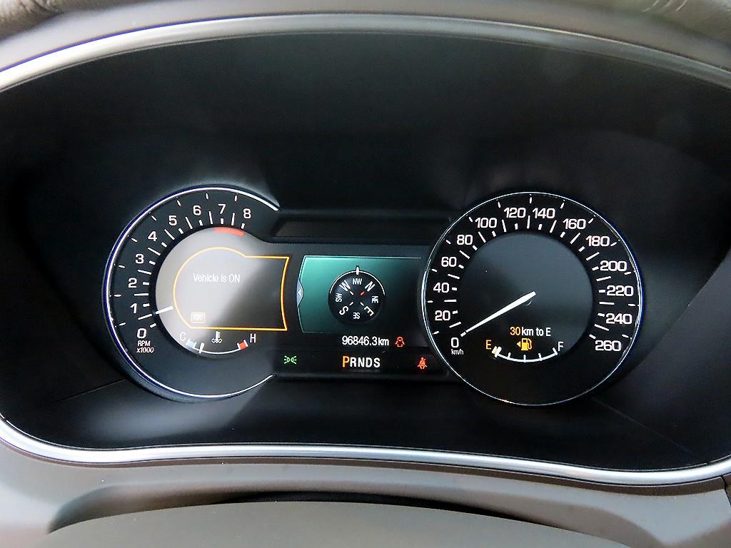 Lincoln MKX - Vista 9