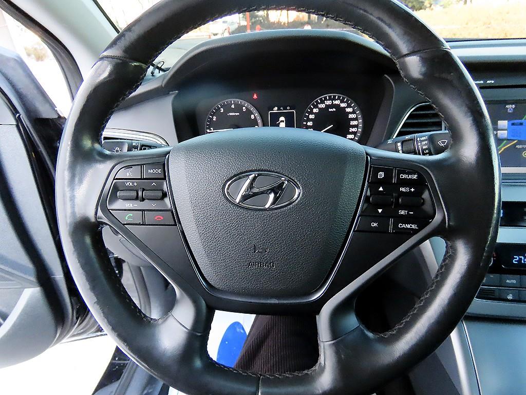 HYUNDAI Sonata - Vista 8