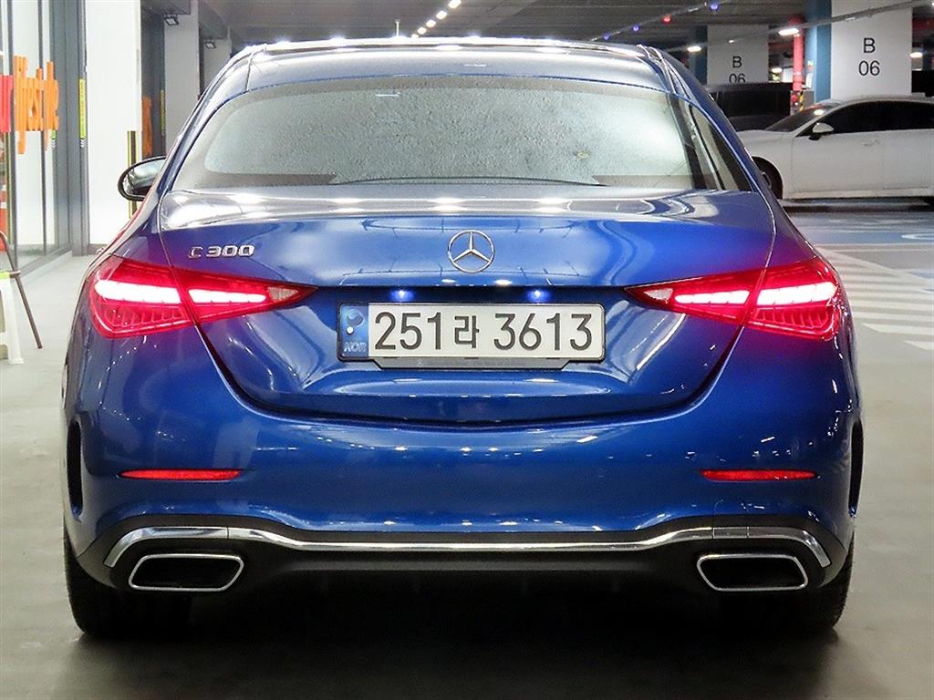 Mercedes Benz C Class - Vista 5