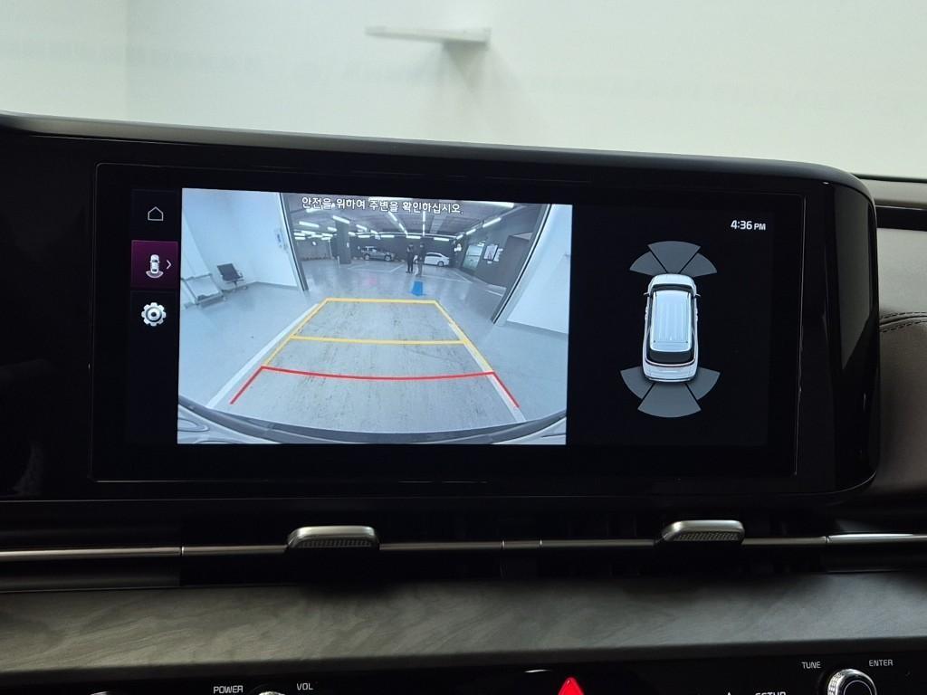 KIA Carnival - Vista 10