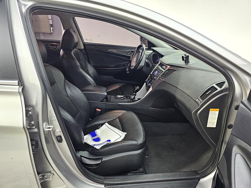 HYUNDAI Sonata - Vista 11