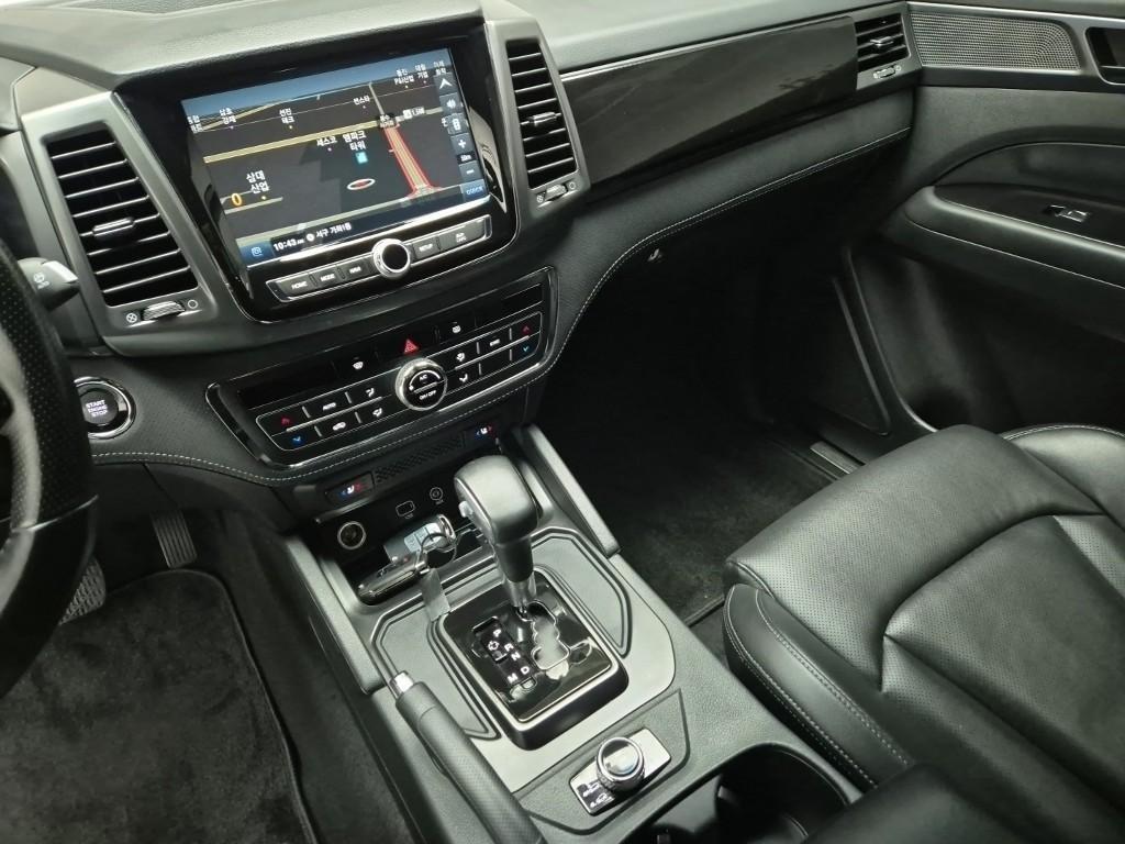 Ssangyong Rexton - Vista 10