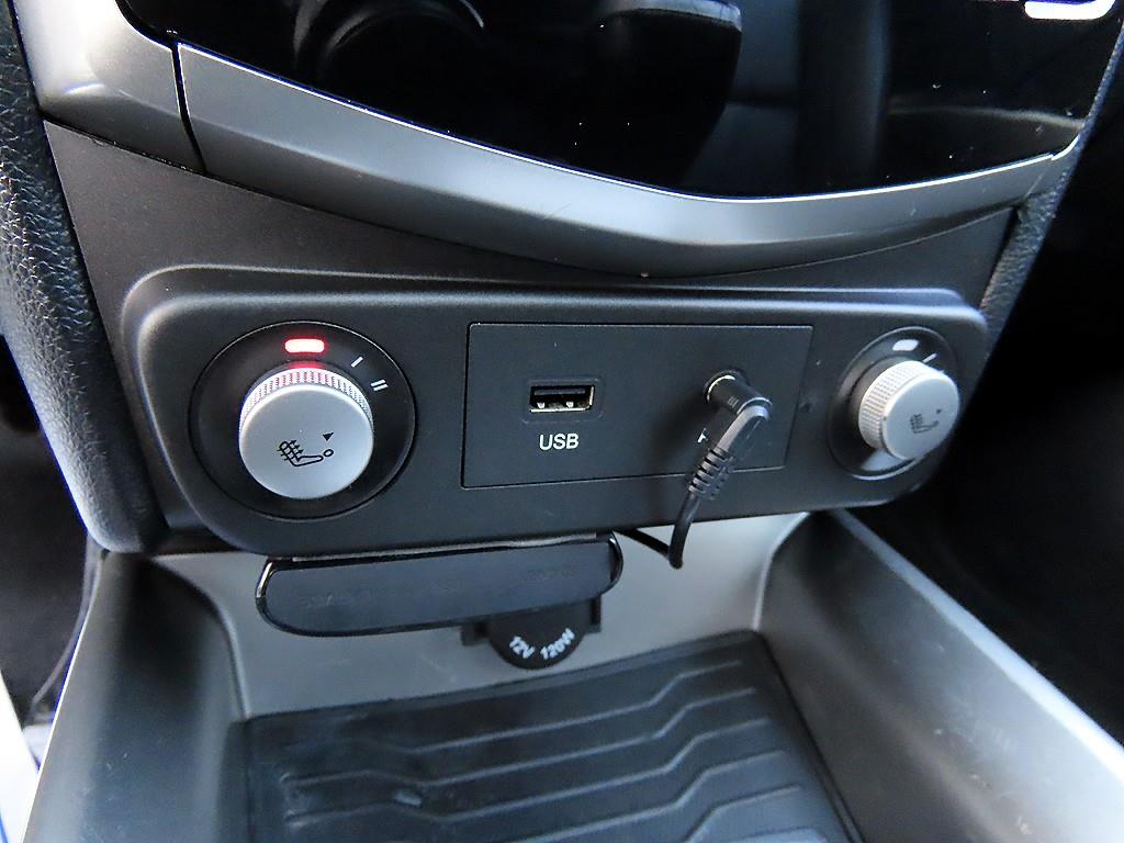 Ssangyong Tivoli 2016 Blanco - Importación desde Corea - HF Imports Iquique - Foto 13