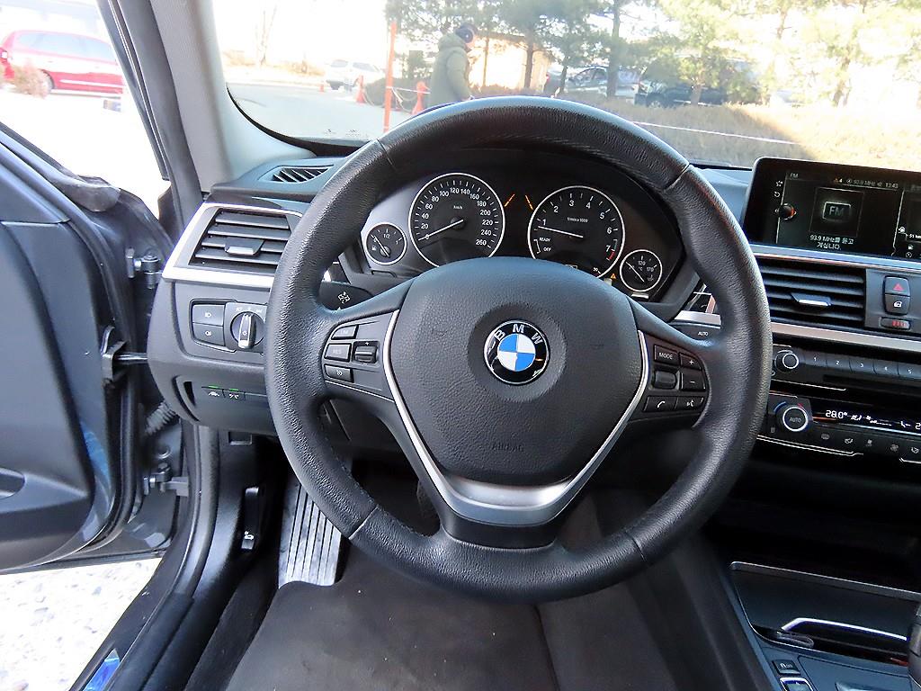 BMW 3 series - Vista 8