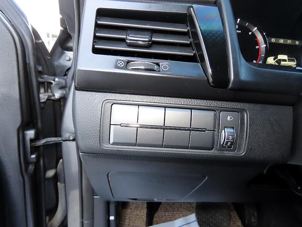 Ssangyong Rexton - Vista 12