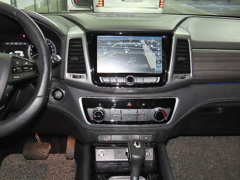 Ssangyong Rexton - Vista 11