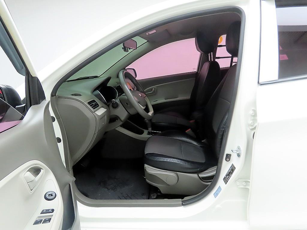 KIA Morning - Vista 11