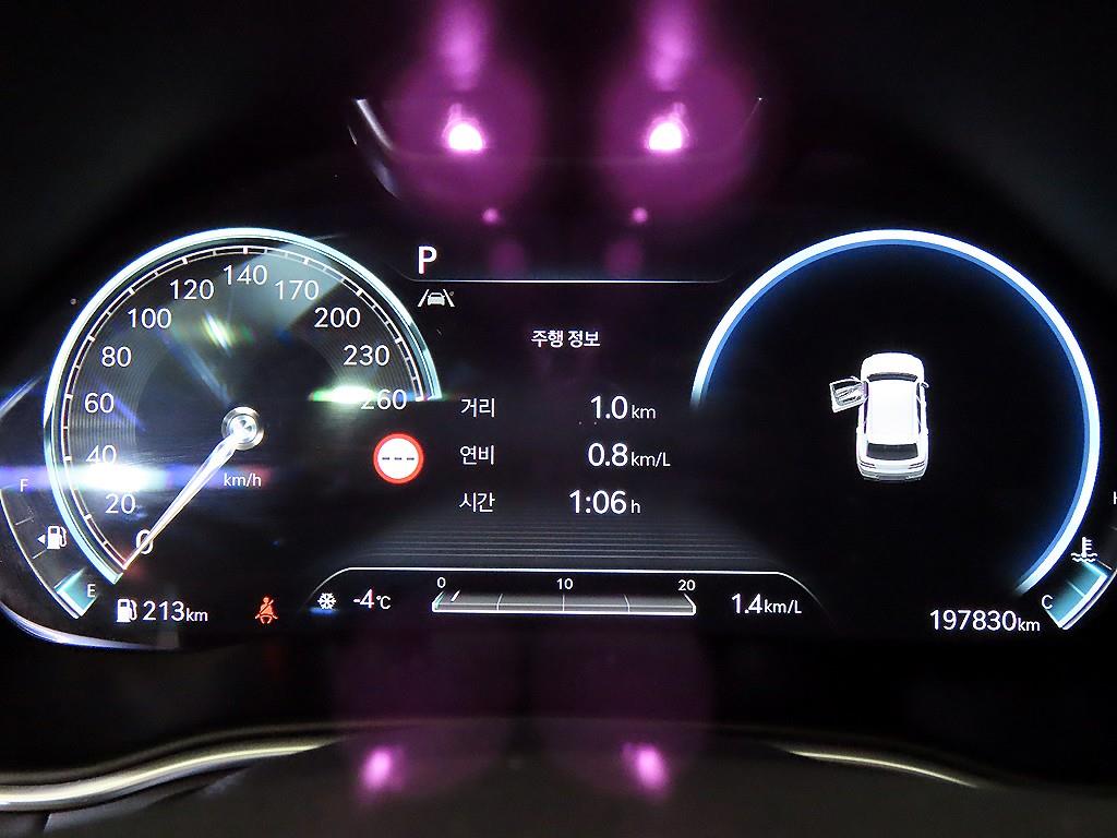 Genesis GV80 - Vista 9