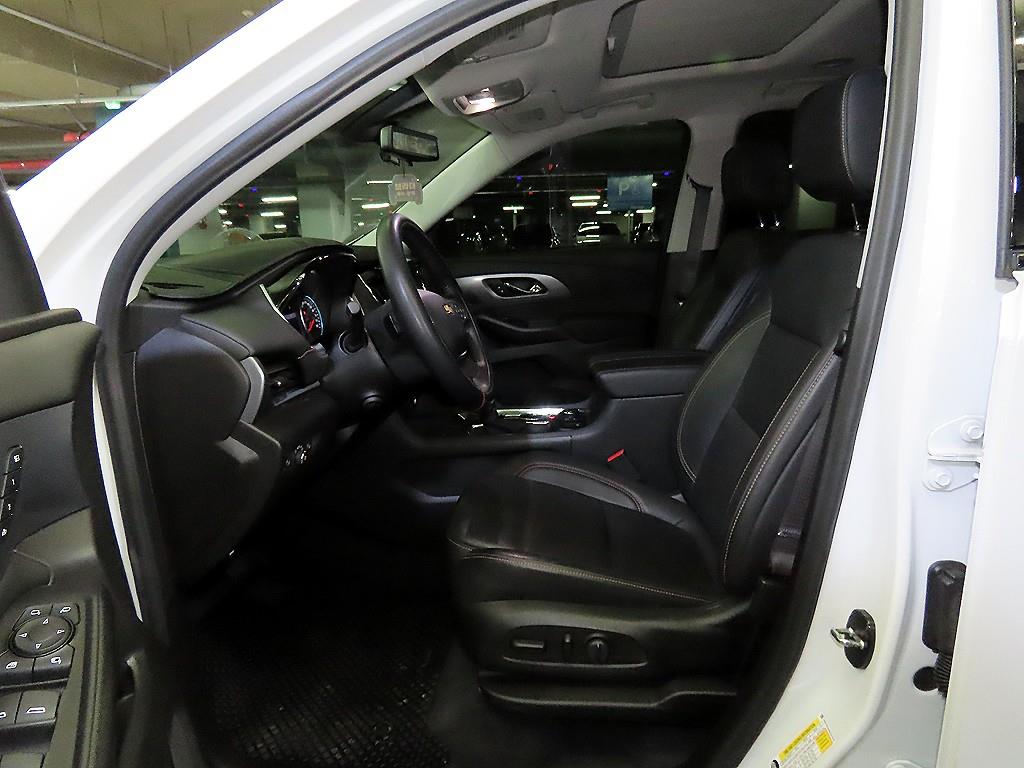 Chevrolet Travers - Vista 6