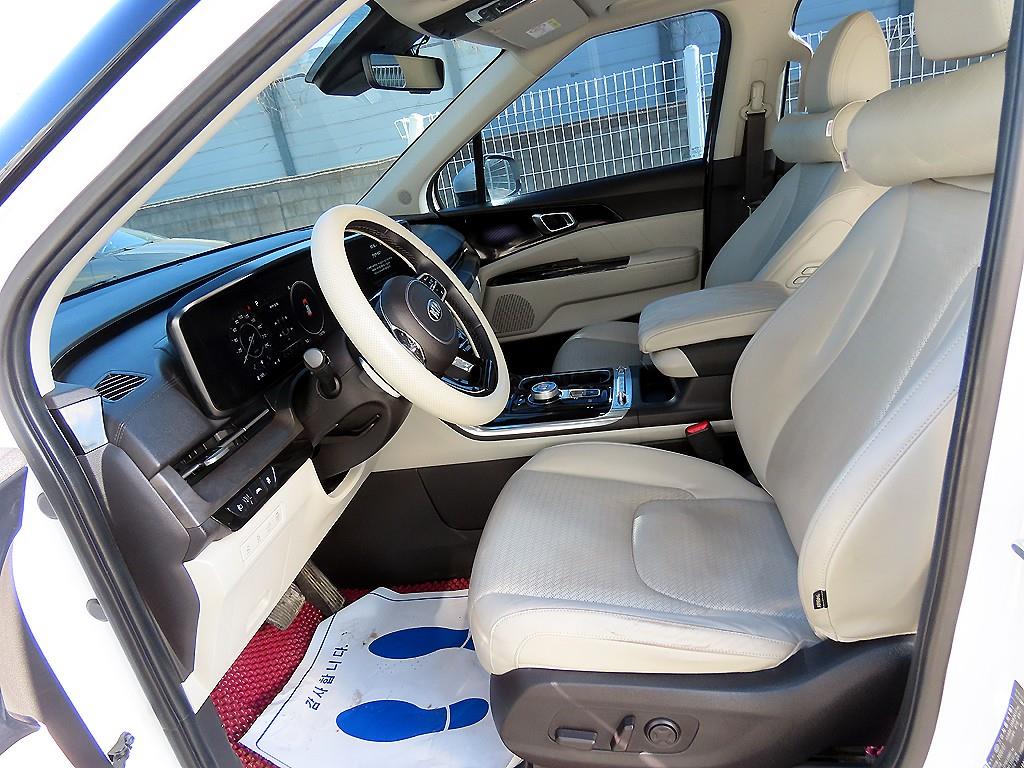 KIA Carnival - Vista 5