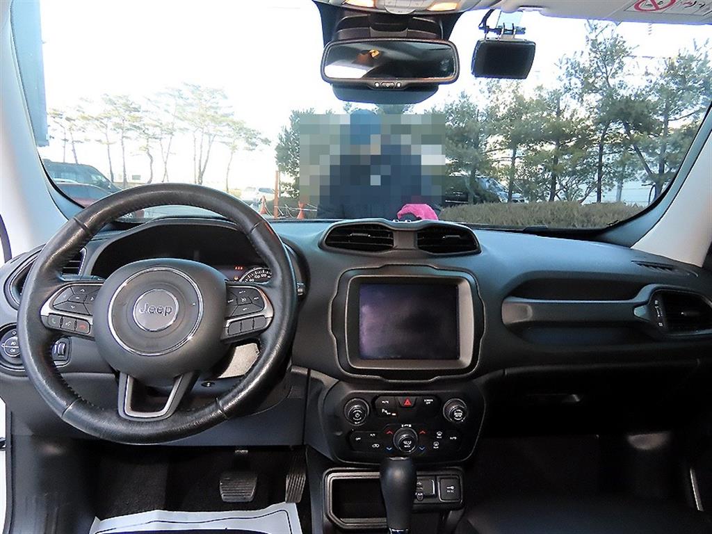 Jeep Renegade - Vista 7