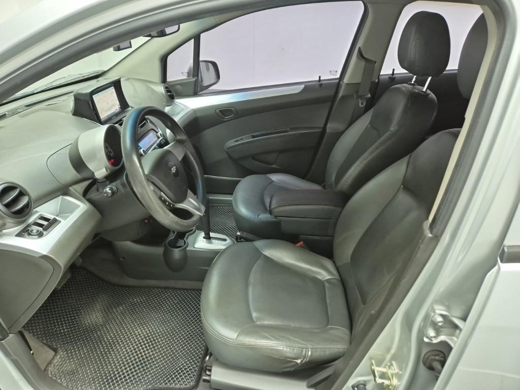 Chevrolet Spark - Vista 11