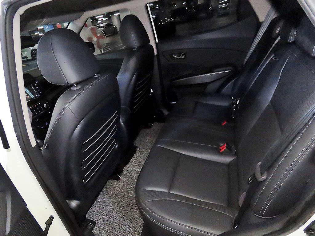 Ssangyong Tivoli - Vista 7