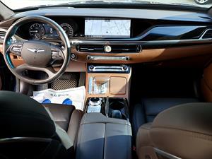 Genesis G90 - Vista 10