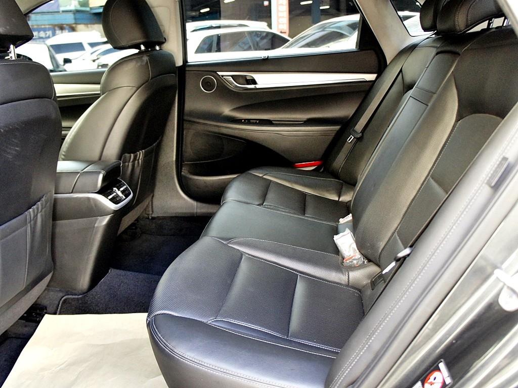 HYUNDAI Grandeur - Vista 11